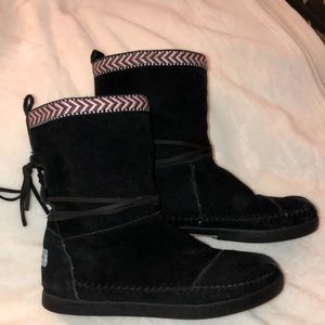 Toms Black Suede Boho Nepal Ankle Moccasin Boots
